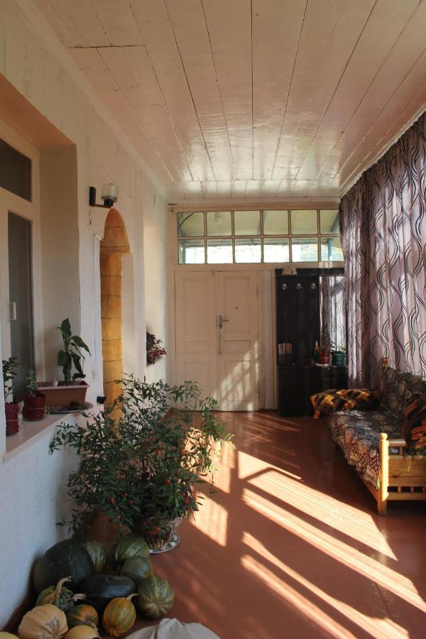Marina Chartolani'S Guest House Mestia Exterior photo